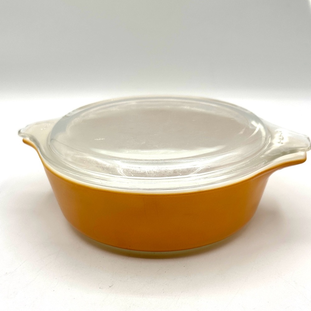 Pyrex 1 Pint #471, Harvest Old Orchard Burnt Orange Baking Dish with Lid.